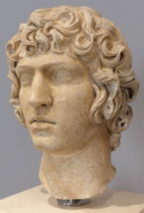 Мраморная портретная голова Антиноя с виллы Адриана в Тиволи