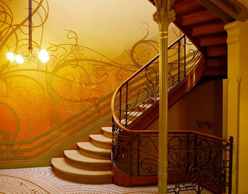 Лестница в доме Эмиля Тасселя,  Брюссель. Разработано  1892-1893гг бельгийский дизайнер в стиле ар-нуво  Виктор Орта (1861-1947). 